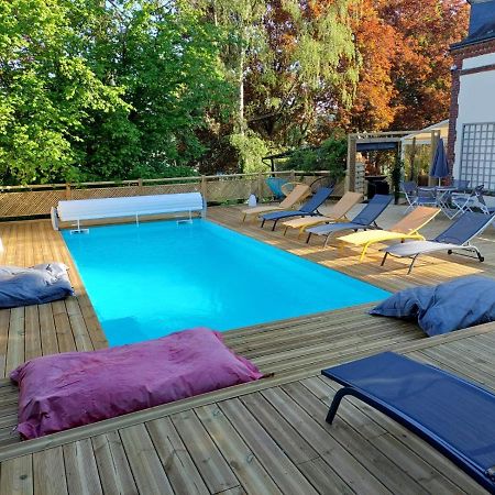 Le Clos Des Lodges Bernay  Exterior foto