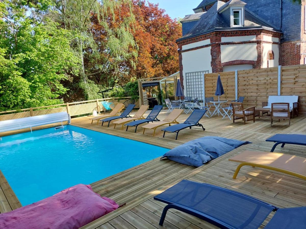 Le Clos Des Lodges Bernay  Exterior foto