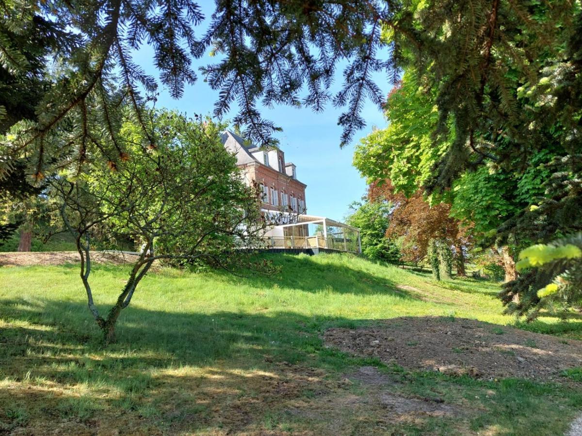 Le Clos Des Lodges Bernay  Exterior foto